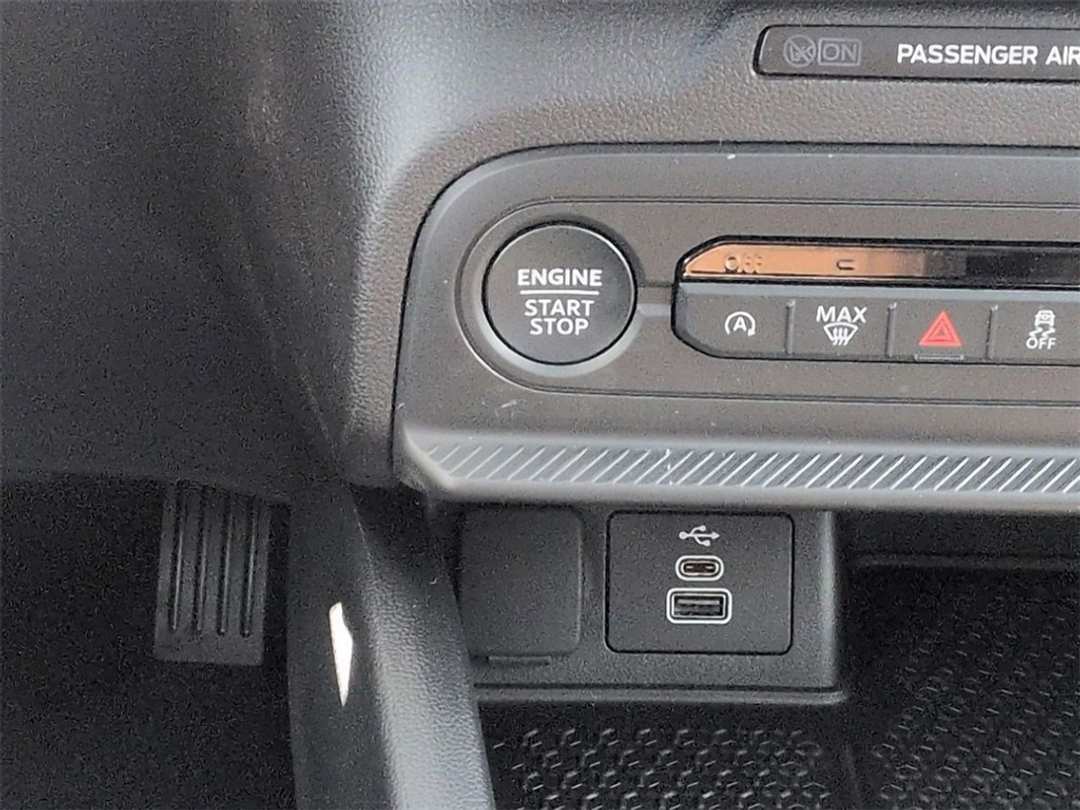 2026 Ford Bronco Sport Outer Banks - Image 16