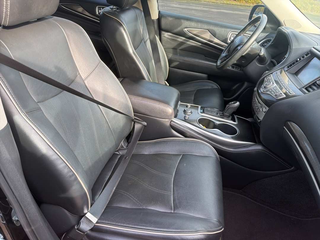 2018 INFINITI Qx60 Base - Image 28