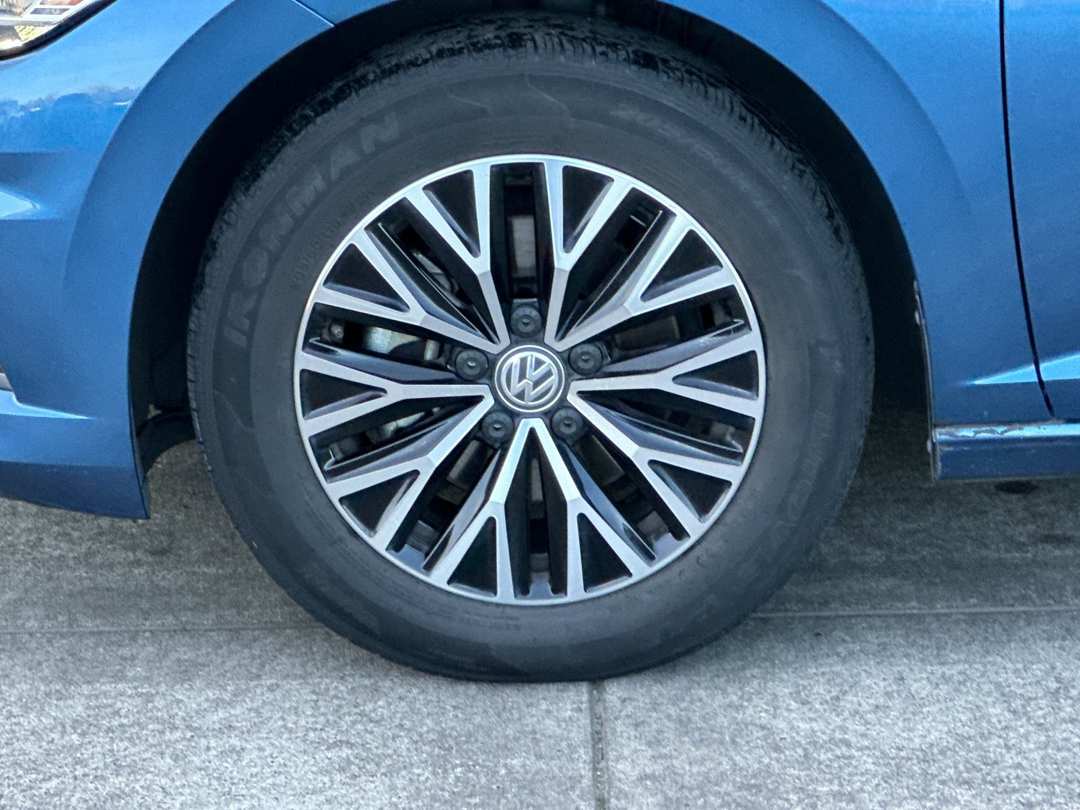 2021 Volkswagen Jetta - Image 22