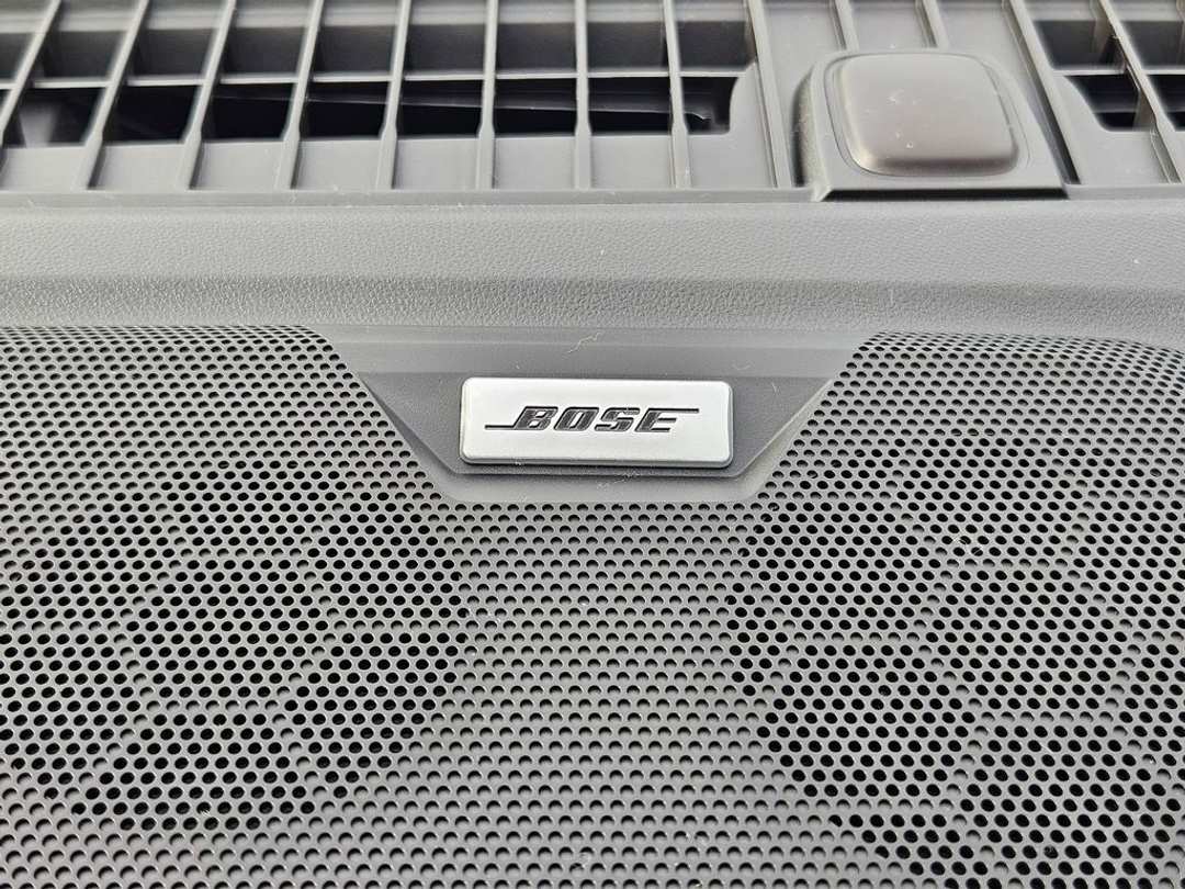 2026 Chevrolet Colorado Z71 - Image 12