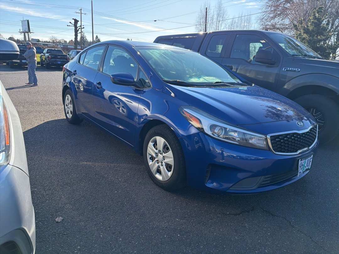 2017 Kia Forte LX - Image 3