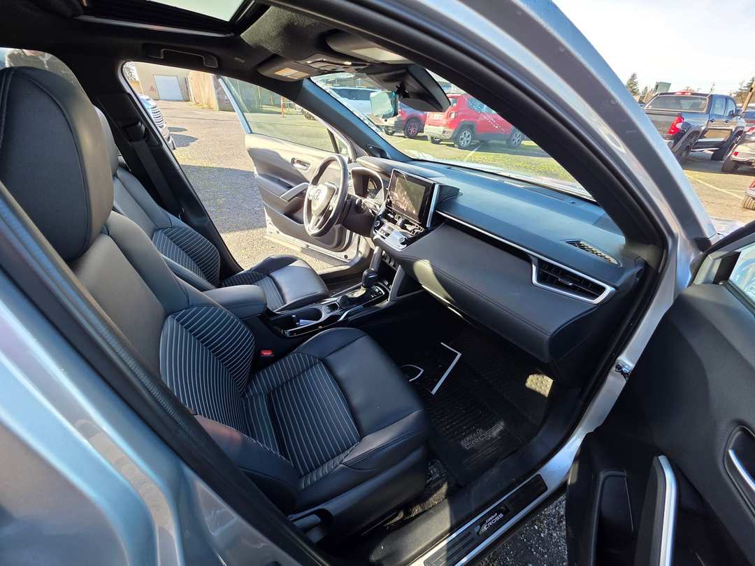 2024 Toyota Corolla Cross - Image 15