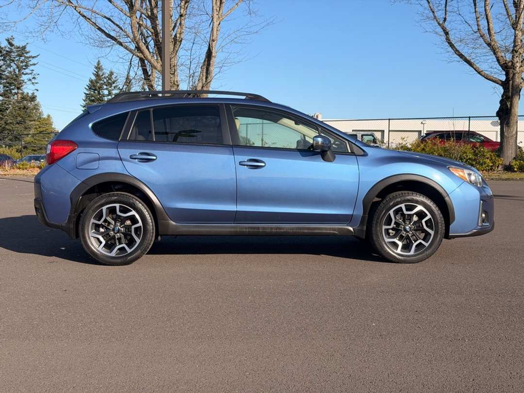 2017 Subaru Crosstrek 2.0i Limited - Image 8