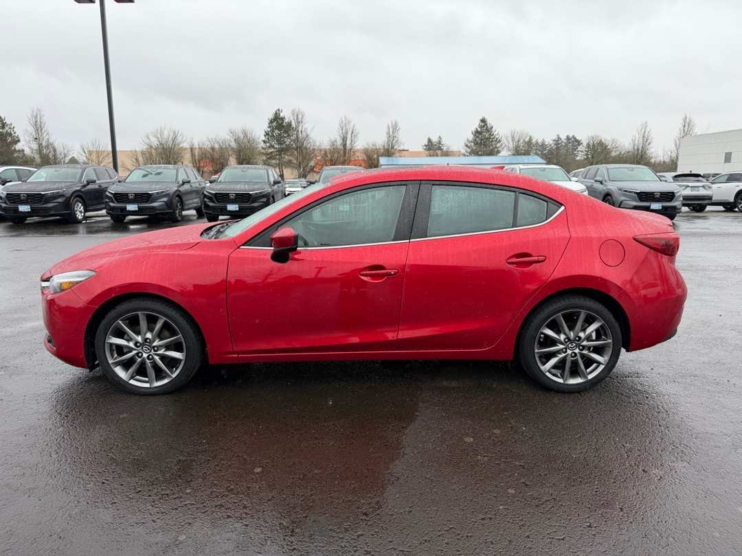 2018 MAZDA Mazda3 Grand Touring - Image 5