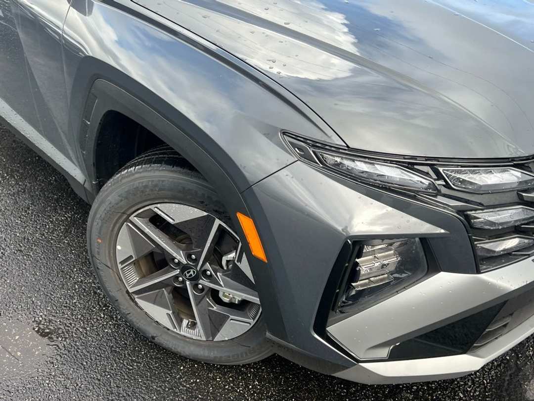 2026 Hyundai Tucson SEL Premium - Image 2