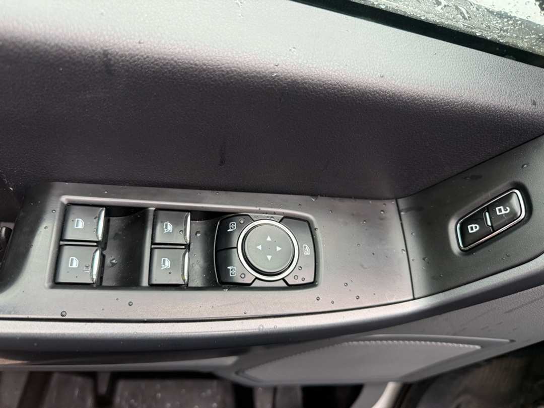 2024 Ford F-350Sd Lariat - Image 26