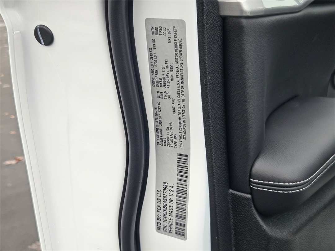 2025 Jeep Grand Cherokee L Limited - Image 42