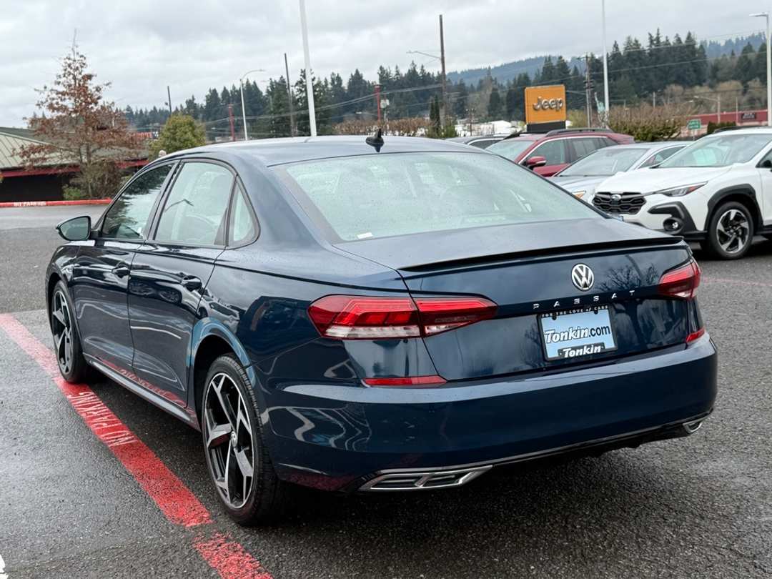 2020 Volkswagen Passat 2.0T RLine - Image 6