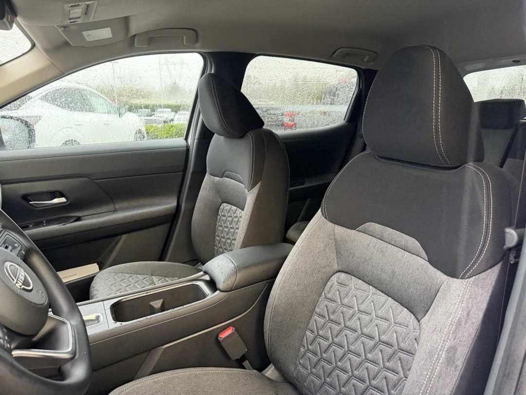 2026 Nissan Kicks SV - Image 14