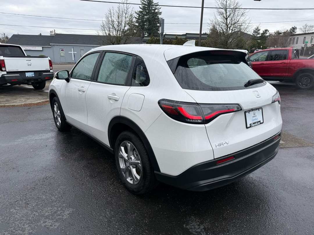 2025 Honda HR-V LX - Image 8