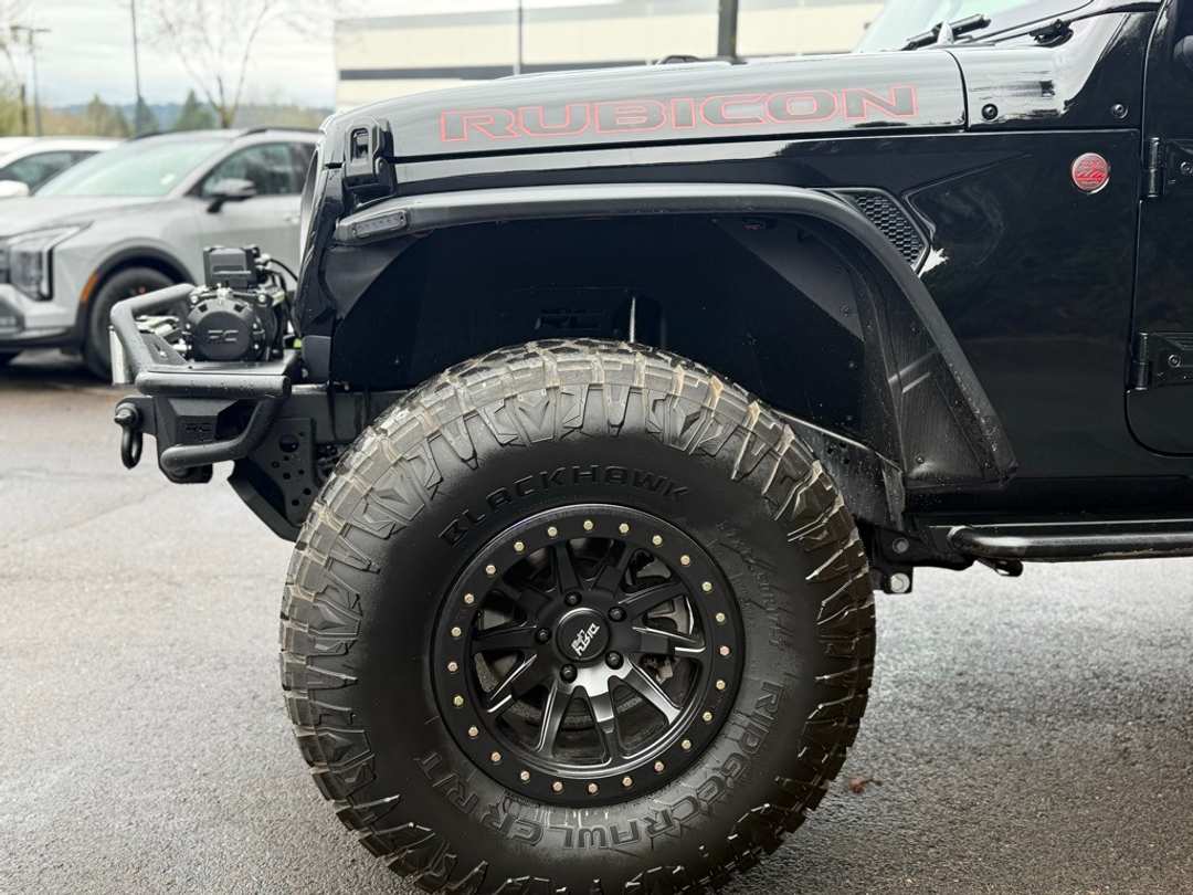 2025 Jeep Wrangler Rubicon - Image 9