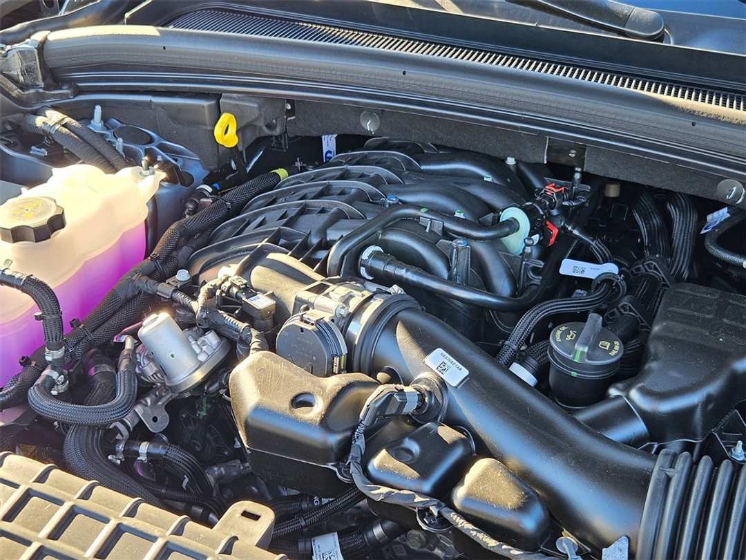 2025 Jeep Grand Cherokee Limited - Image 40