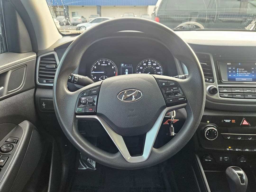 2017 Hyundai Tucson SE - Image 15