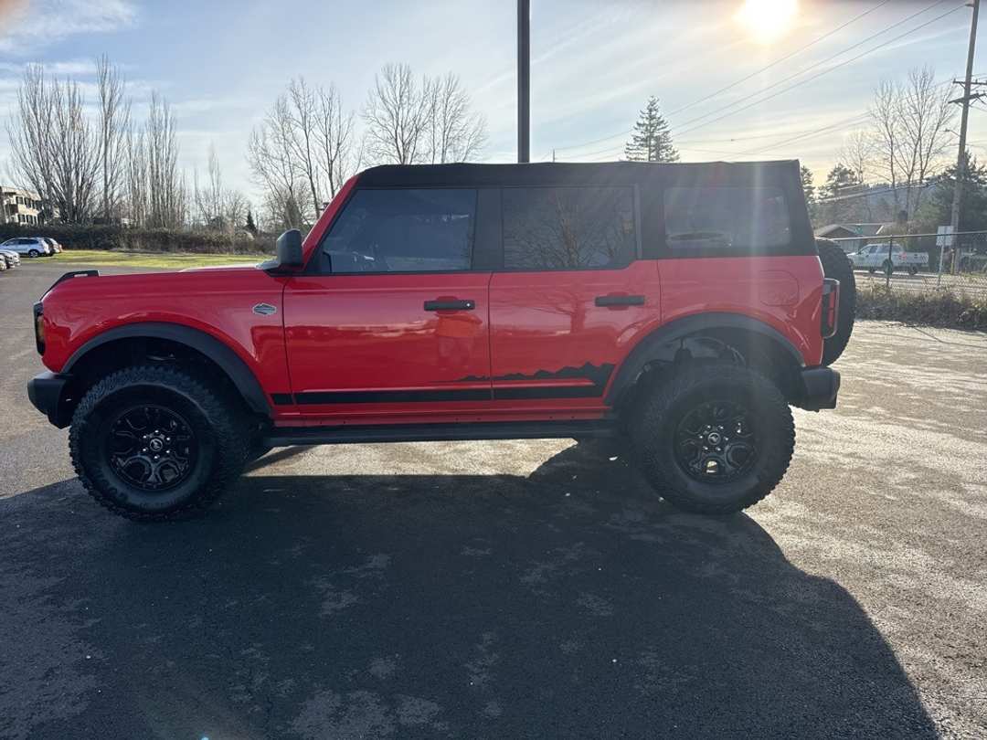 2022 Ford Bronco Wildtrak - Image 4