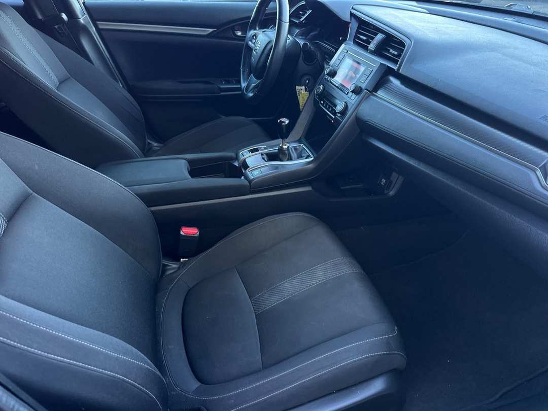 2018 Honda Civic Sport - Image 15