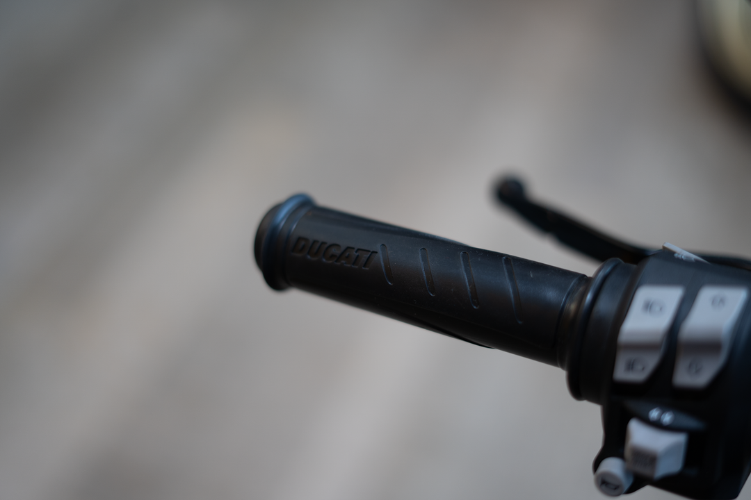 2025 Ducati Scrambler Icon Dark - Image 5