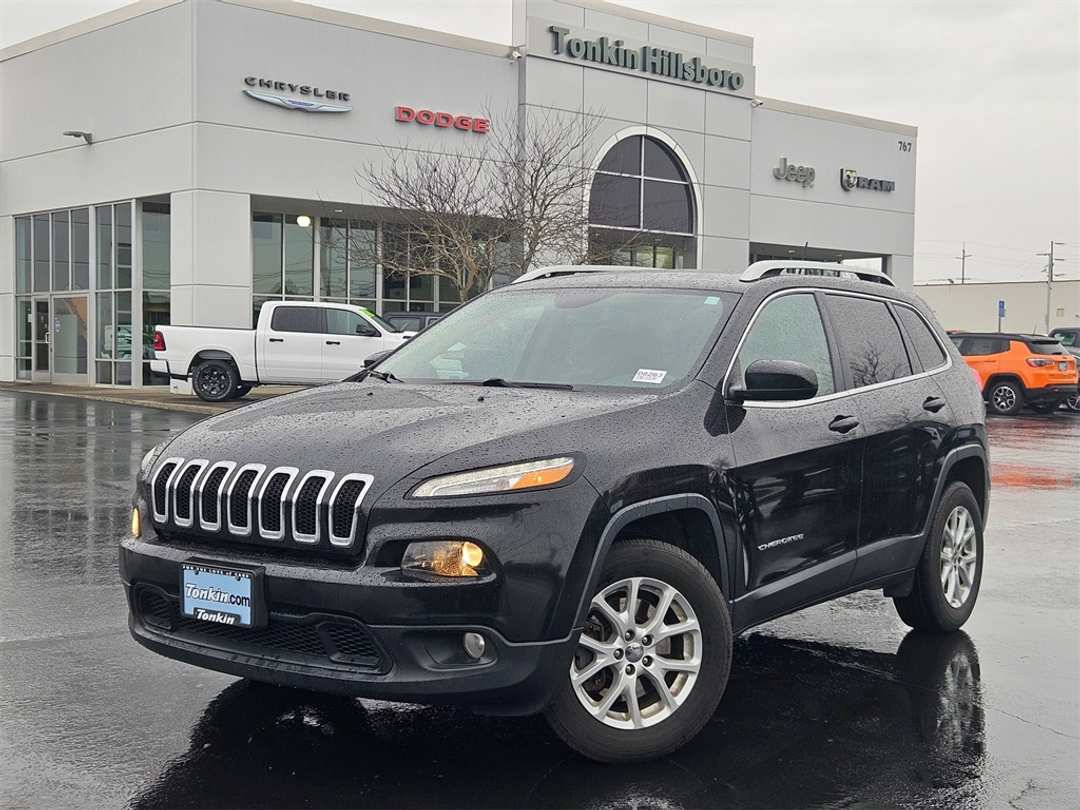 2016 Jeep Cherokee Latitude - Image 2