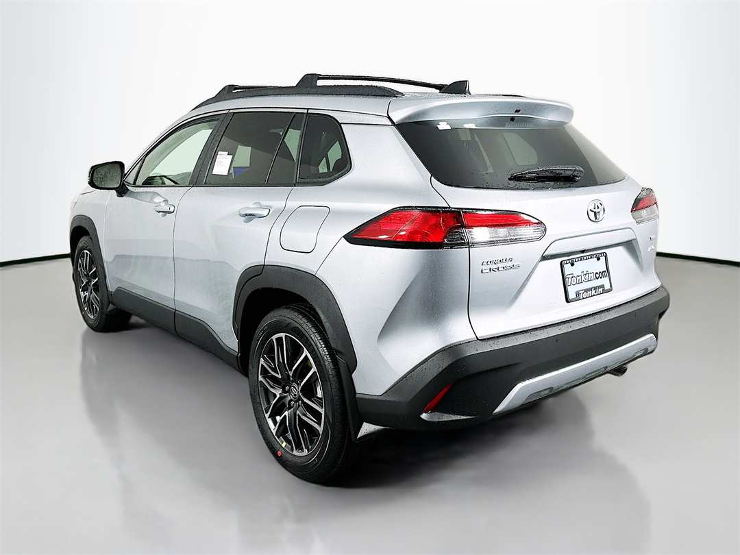 2026 Toyota Corolla Cross XLE - Image 5