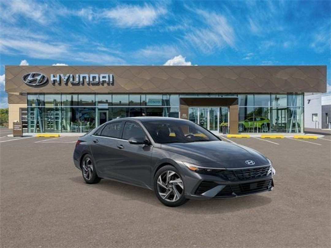 2026 Hyundai Elantra Limited - Image 2