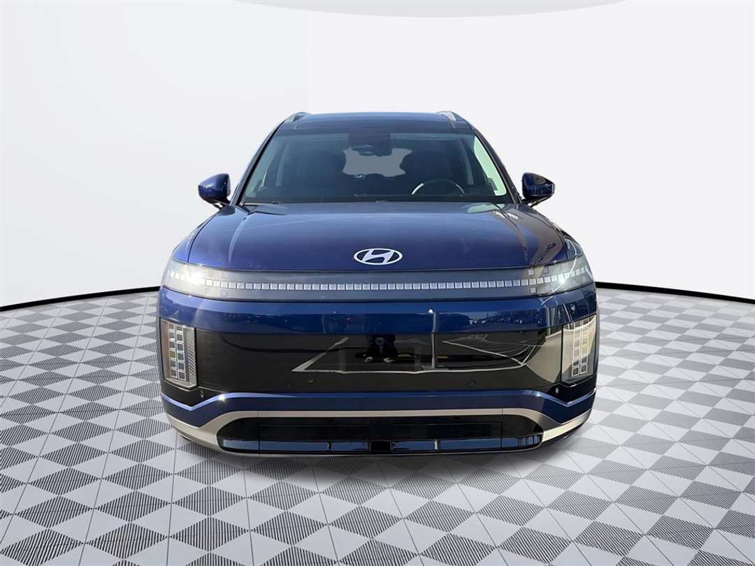 2026 Hyundai Ioniq 9 Performance Calligraphy - Image 3