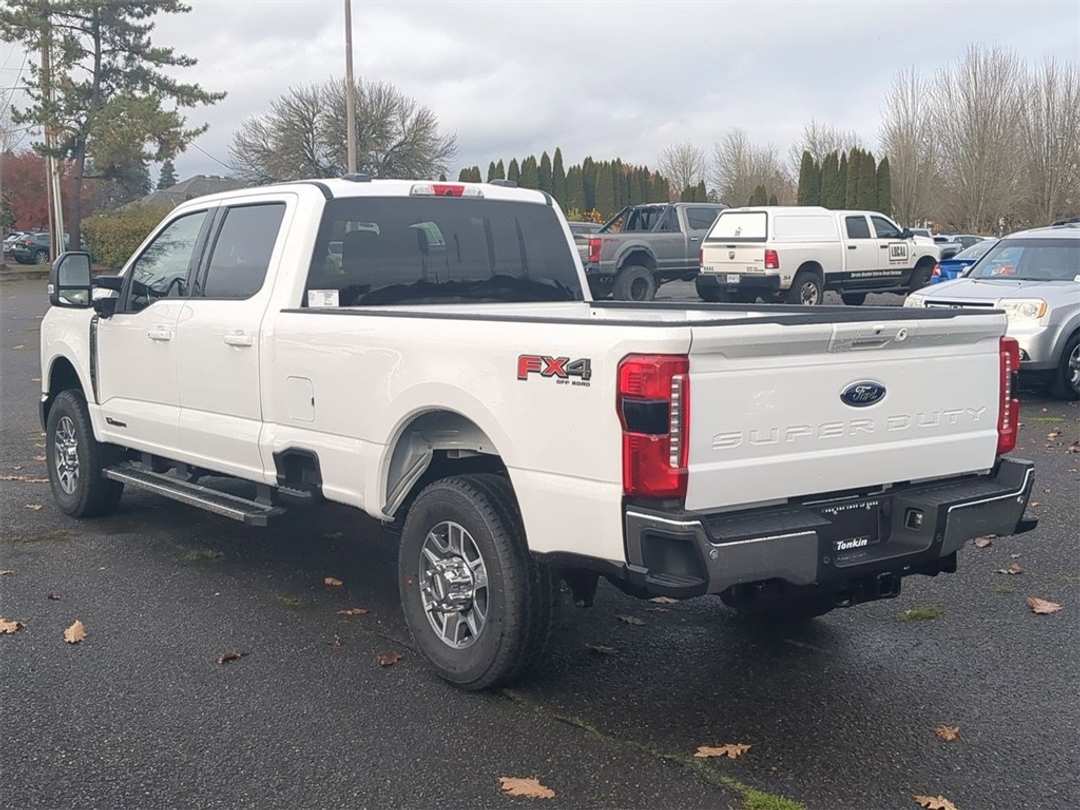2026 Ford F-350Sd Lariat - Image 3