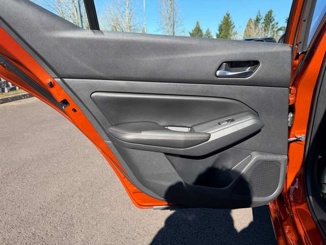 2021 Nissan Altima 2.5 SR - Image 29