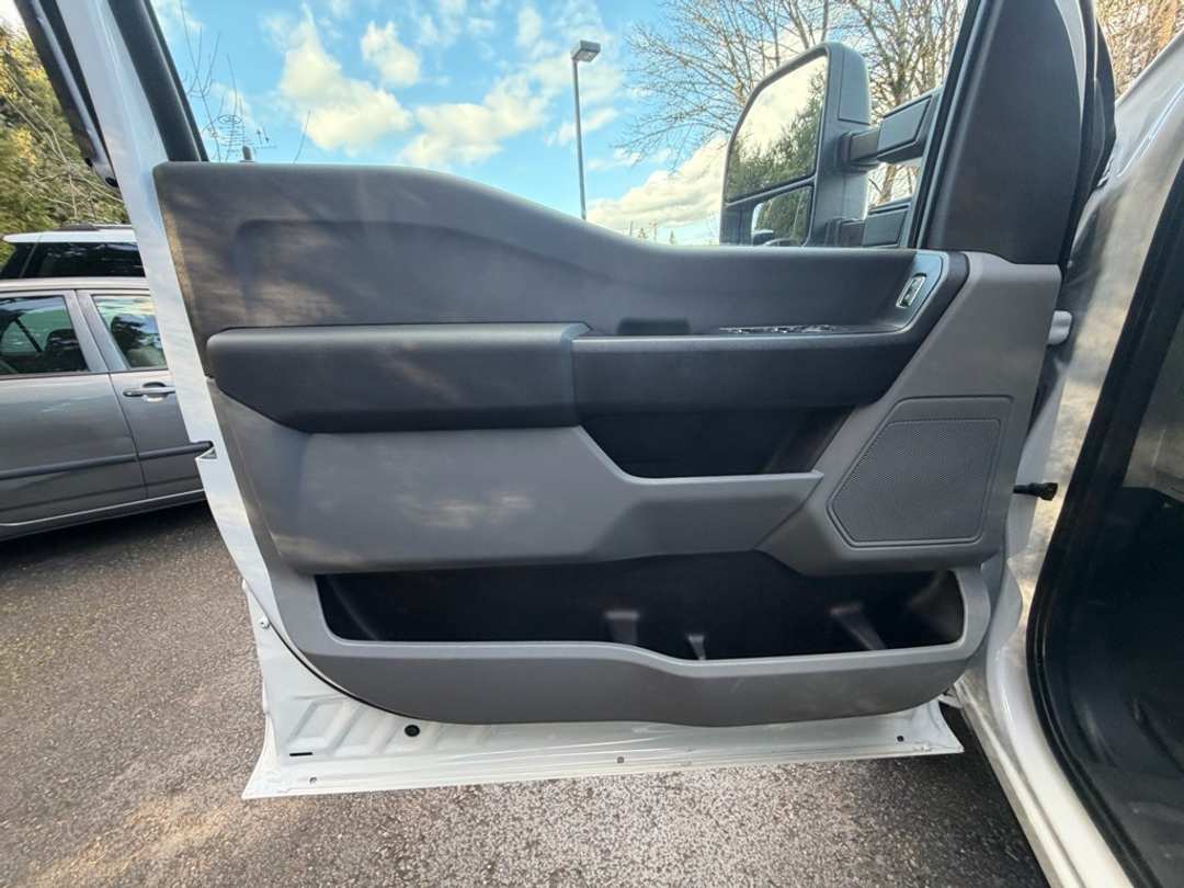 2024 Ford F-350Sd XL - Image 15