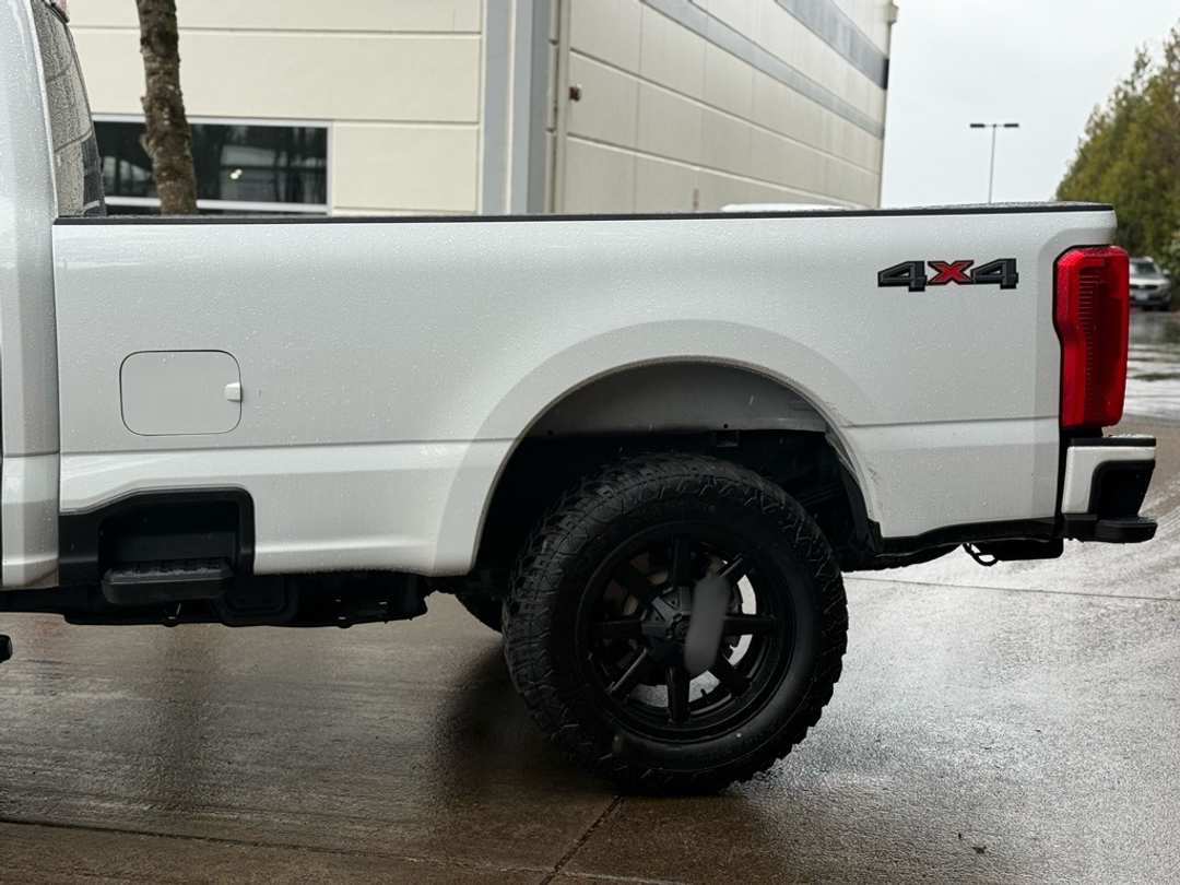 2024 Ford F-350Sd Lariat - Image 10