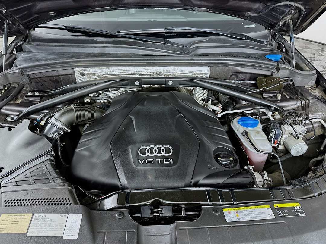 2015 Audi Q5 3.0T Premium Plus - Image 32