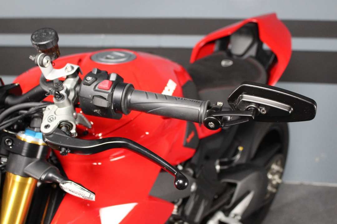 2022 Ducati Streetfighter V4 S - Image 10