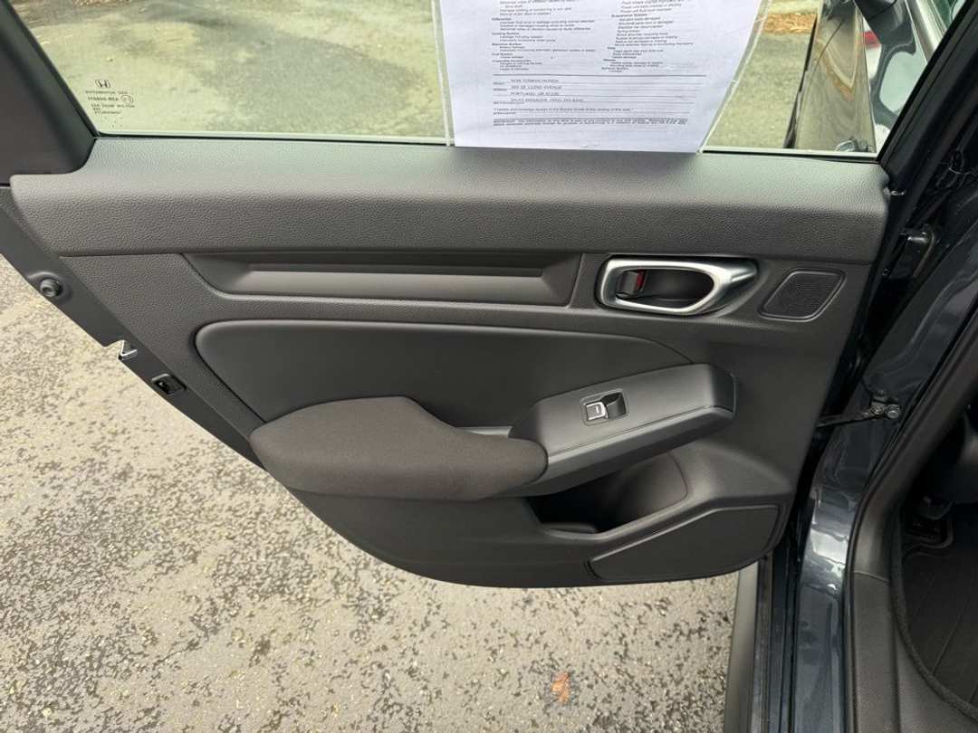 2025 Honda Civic Sport - Image 16