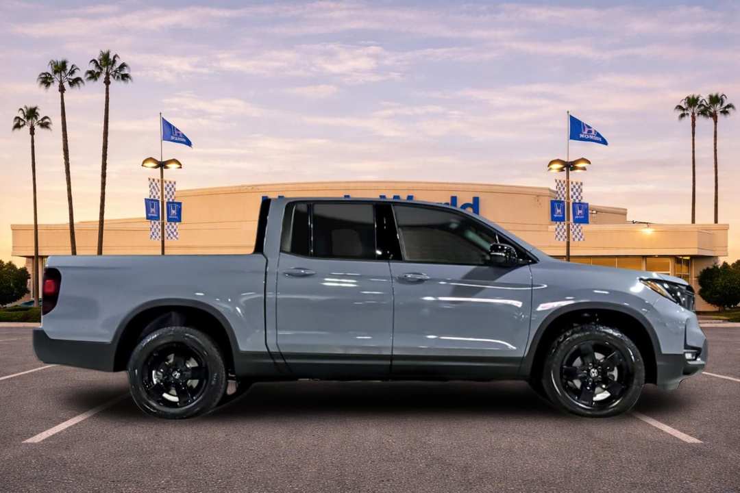 2026 Honda Ridgeline Black Edition - Image 3