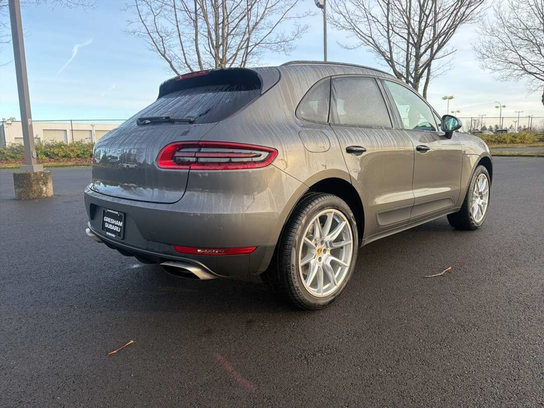 2018 Porsche Macan Base - Image 7