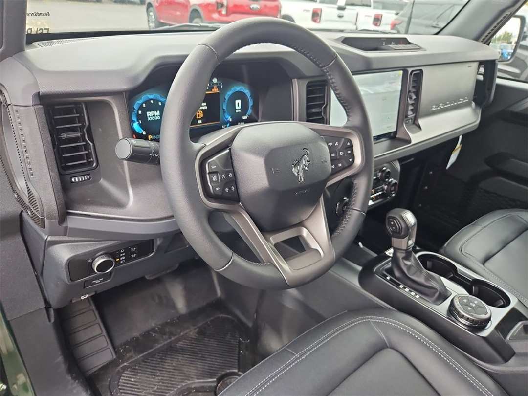 2025 Ford Bronco Big Bend - Image 12