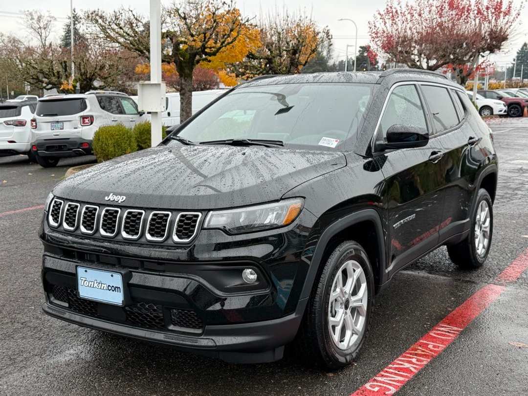 2026 Jeep Compass Latitude - Image 3
