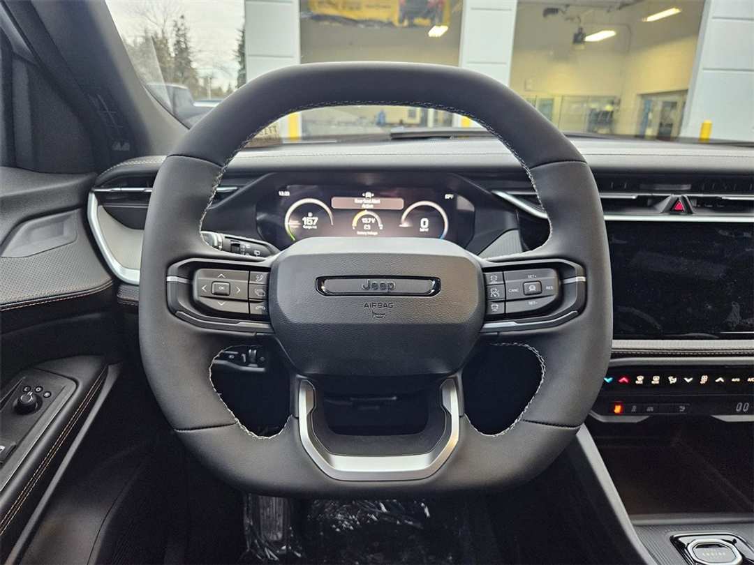 2026 Jeep Cherokee Laredo - Image 15