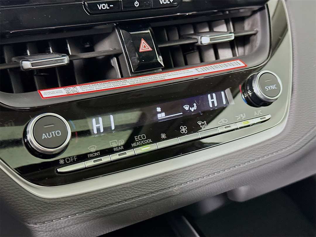 2026 Toyota Corolla Cross XLE - Image 16