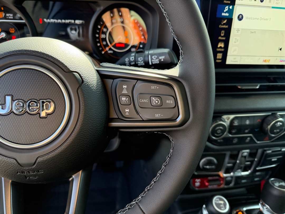 2026 Jeep Wrangler Willys - Image 18