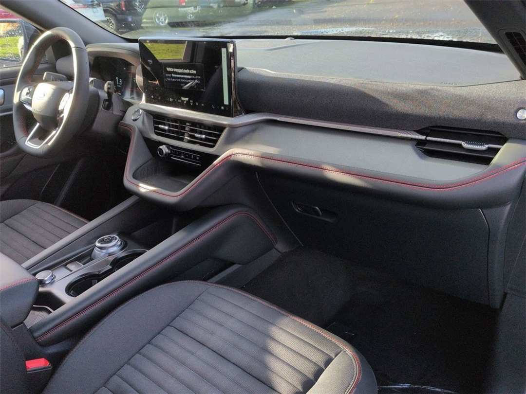 2026 Ford Explorer STLine - Image 32