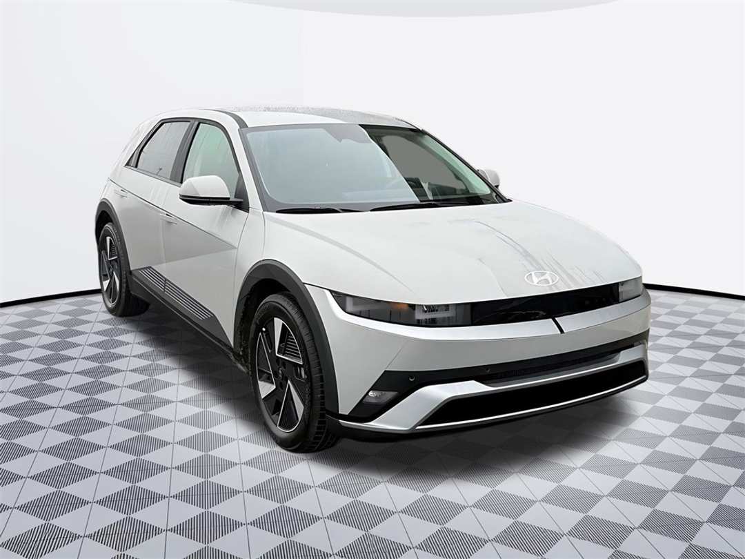 2026 Hyundai Ioniq 5 SE - Image 2