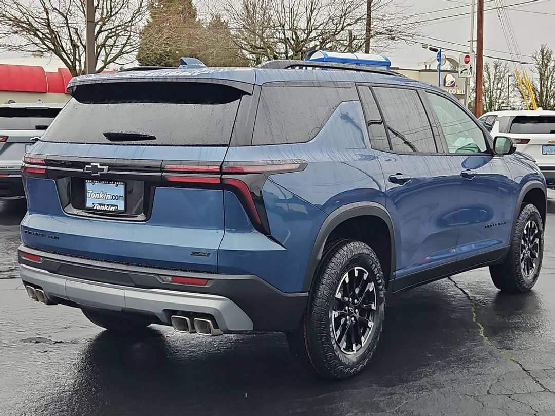 2026 Chevrolet Traverse Z71 - Image 6