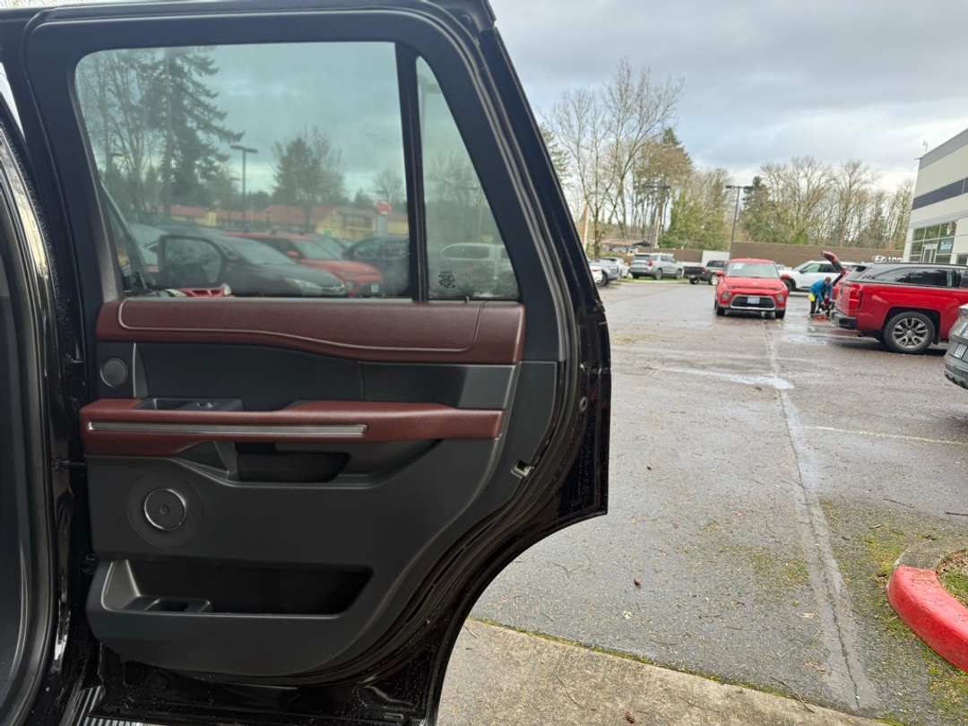 2023 Ford Expedition Limited - Image 20