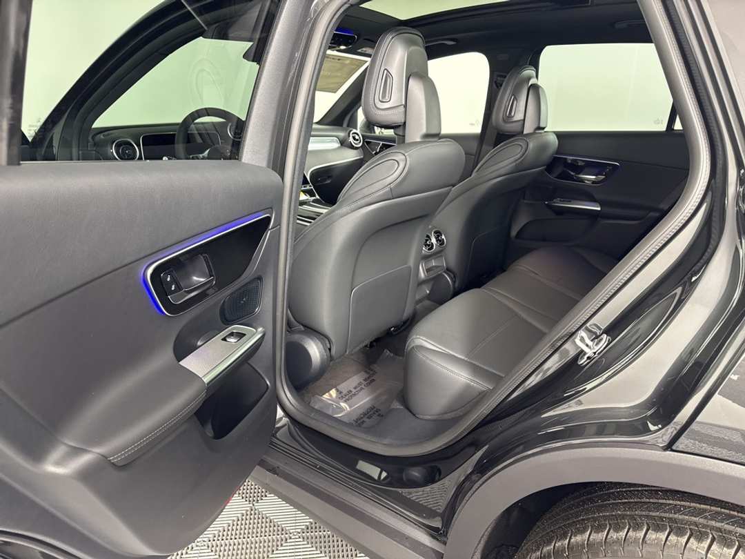 2026 Mercedes-Benz GLC GLC 300 - Image 19