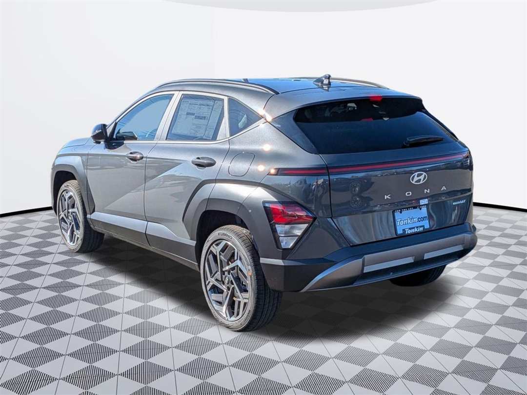 2026 Hyundai Kona SEL Premium - Image 3