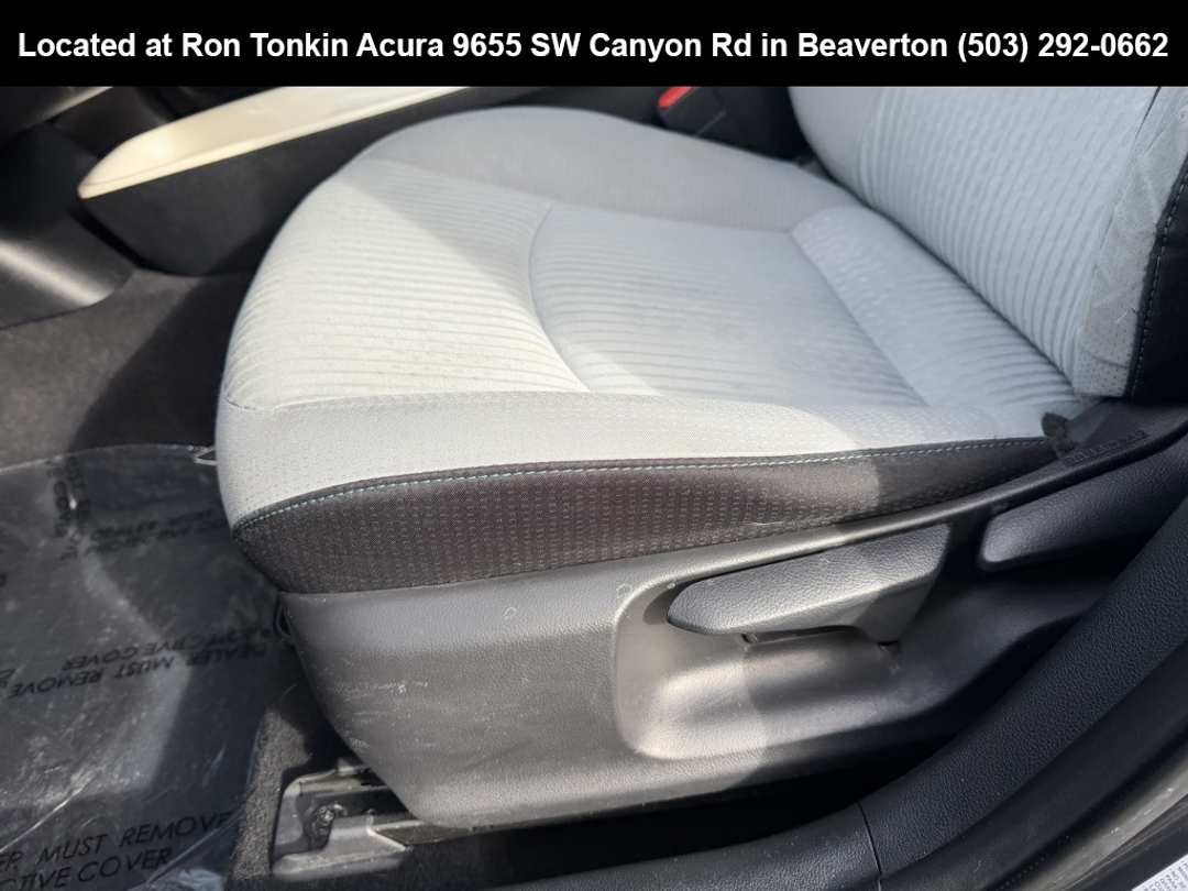 2017 Toyota Prius Three - Image 15