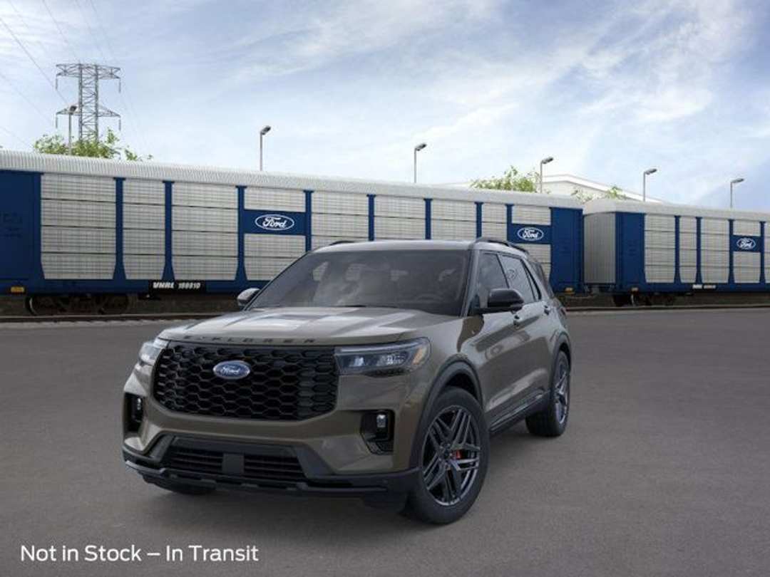 2026 Ford Explorer STLine - Image 2