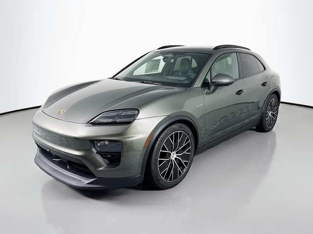 2026 Porsche Macan 4