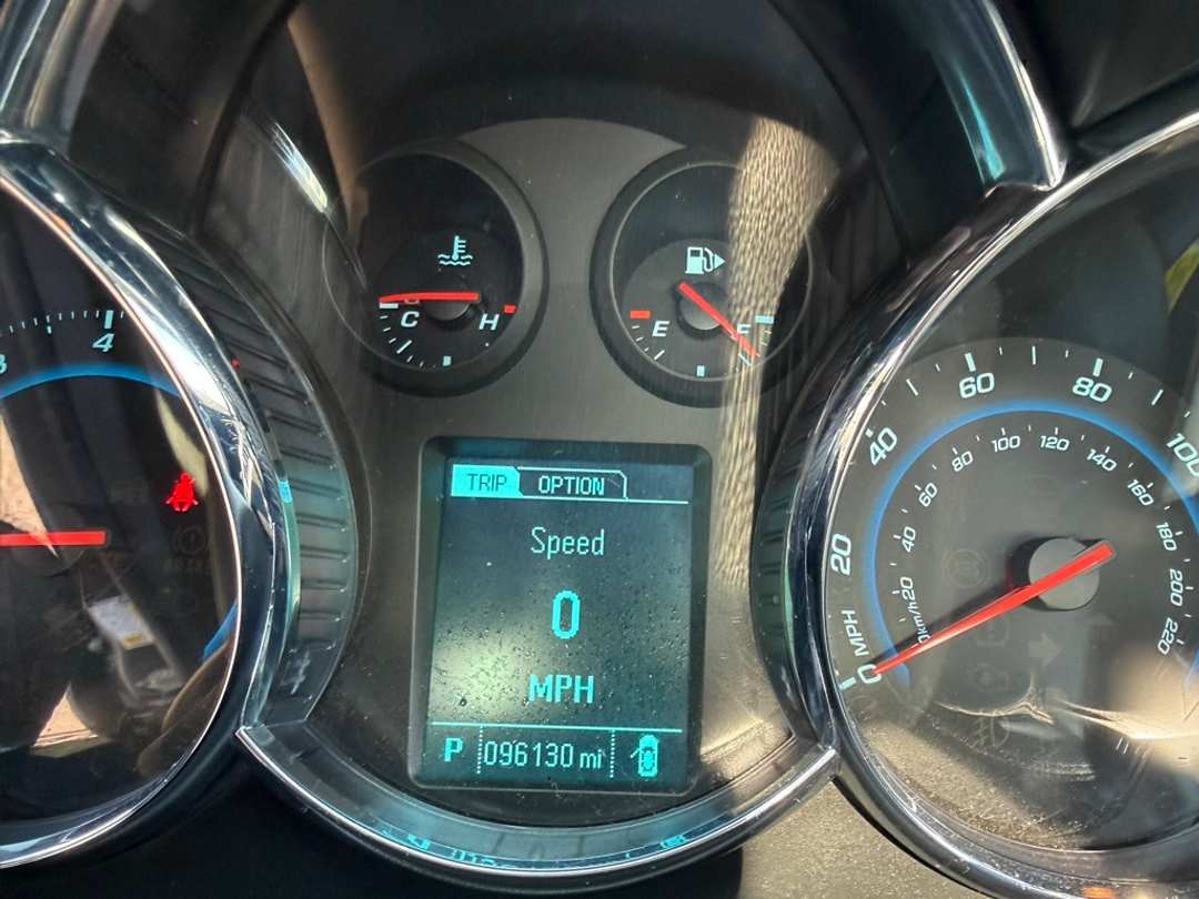 2014 Chevrolet Cruze 1LT - Image 13