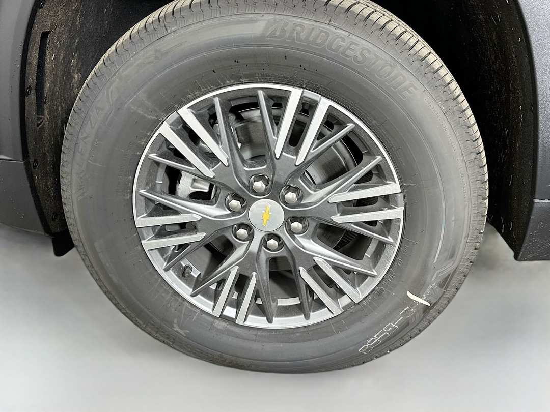 2026 Chevrolet Traverse LT - Image 32