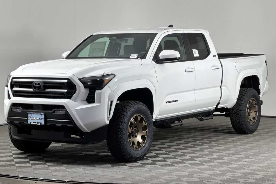 Toyota Tacoma - Image 7